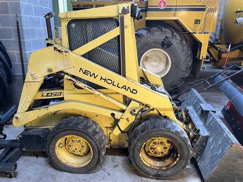 new holland l425 skid steer specs|new holland l425 for sale.